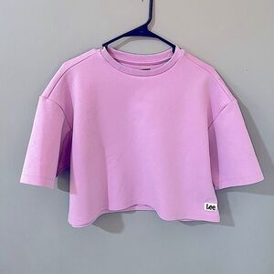 Lee oversize cropped short sleeves sweatshirt, in Sugar Lilac, Size small